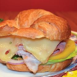 HAM & SWISS CROISSANT MELT