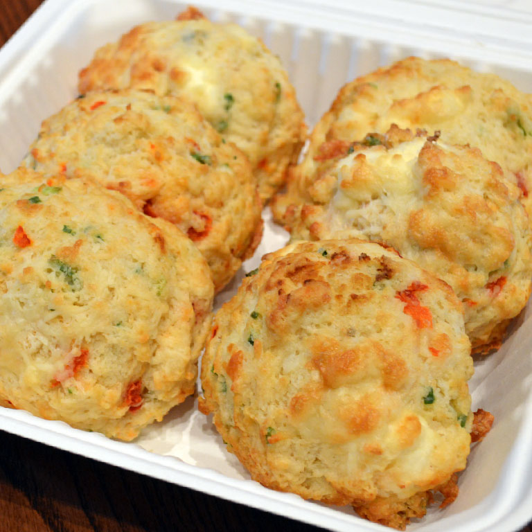 PIMENTO CHEESE BISCUIT BOX (6)
