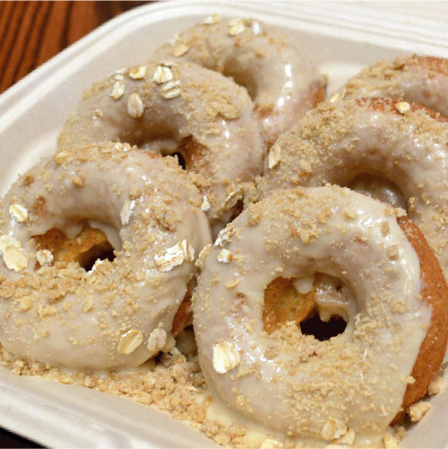 CINNAMON APPLE DONUT BOX (6)