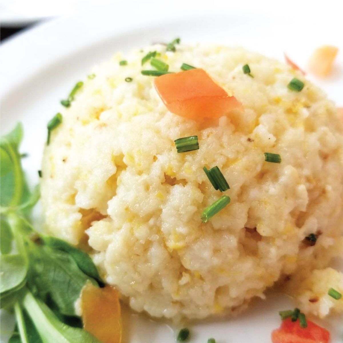 STONE-GROUND GRITS WITH DICED BACON