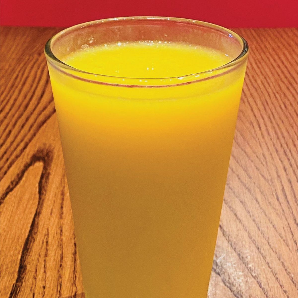 SQUEEZED FRESH ORANGE JUICE WITH NATURAL PULP 